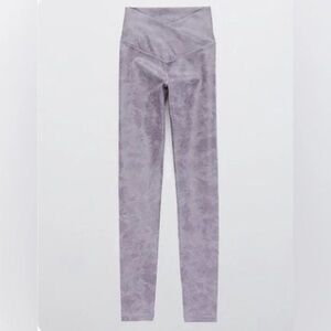 Aerie Purple High-Waisted Leggings Sleek Stretchy Design